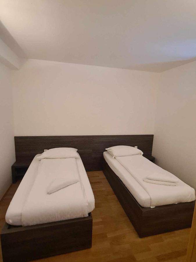 Hotel Lohovo Bihać Eksteriør bilde