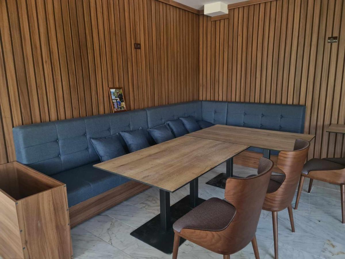 Hotel Lohovo Bihać Eksteriør bilde
