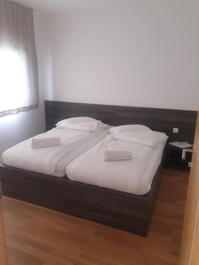 Hotel Lohovo Bihać Eksteriør bilde